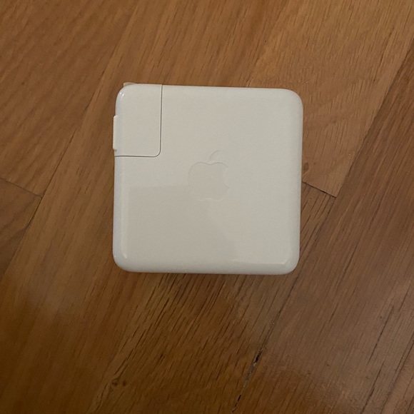 Like New Apple 67W USB-C Power Adapter - Picture 1 of 2